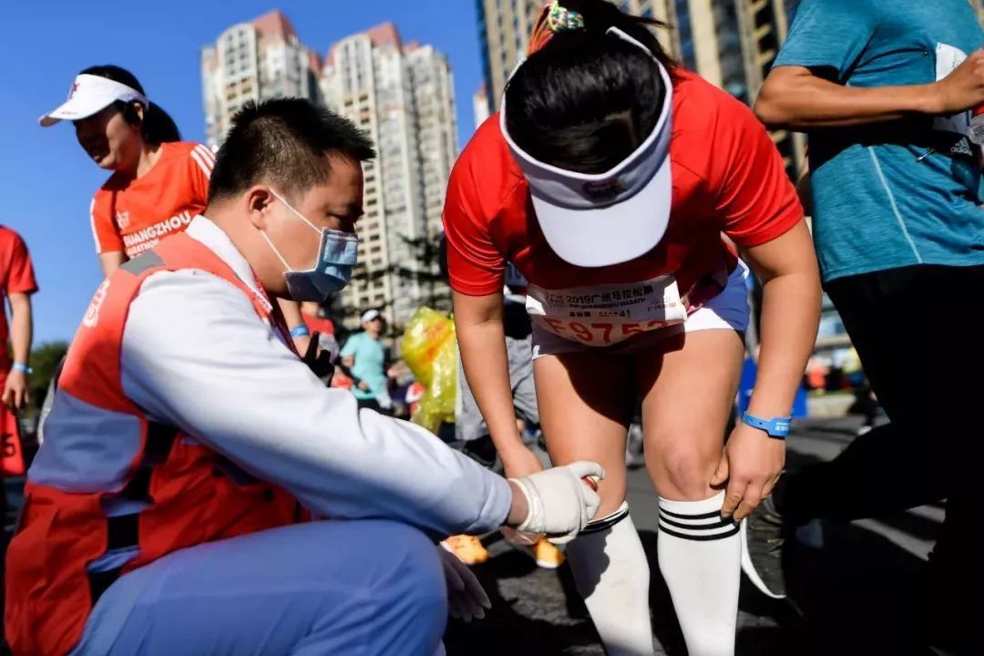 包含赛后尤文图斯扳平良机——CBA季后赛节点到来，态度坚定，医务组通报恢复的词条